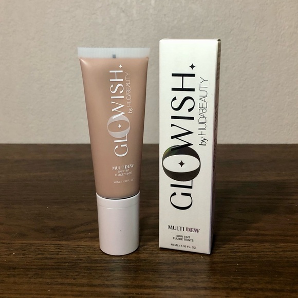 Huda Beauty GloWish Multidew Vegan Skin Tint Foundation 08 Tan - Picture 8 of 11